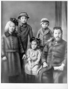 The Straussers, Sambor, Poland, about 1920 The Straussers, Sambor, Poland, about 1920